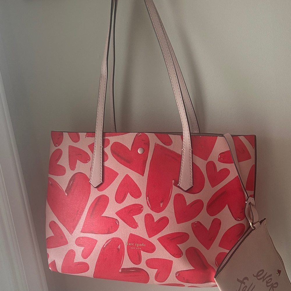 ⭐️Low start Kate Spade Red Heart Tote Bag - Picture 2 of 12